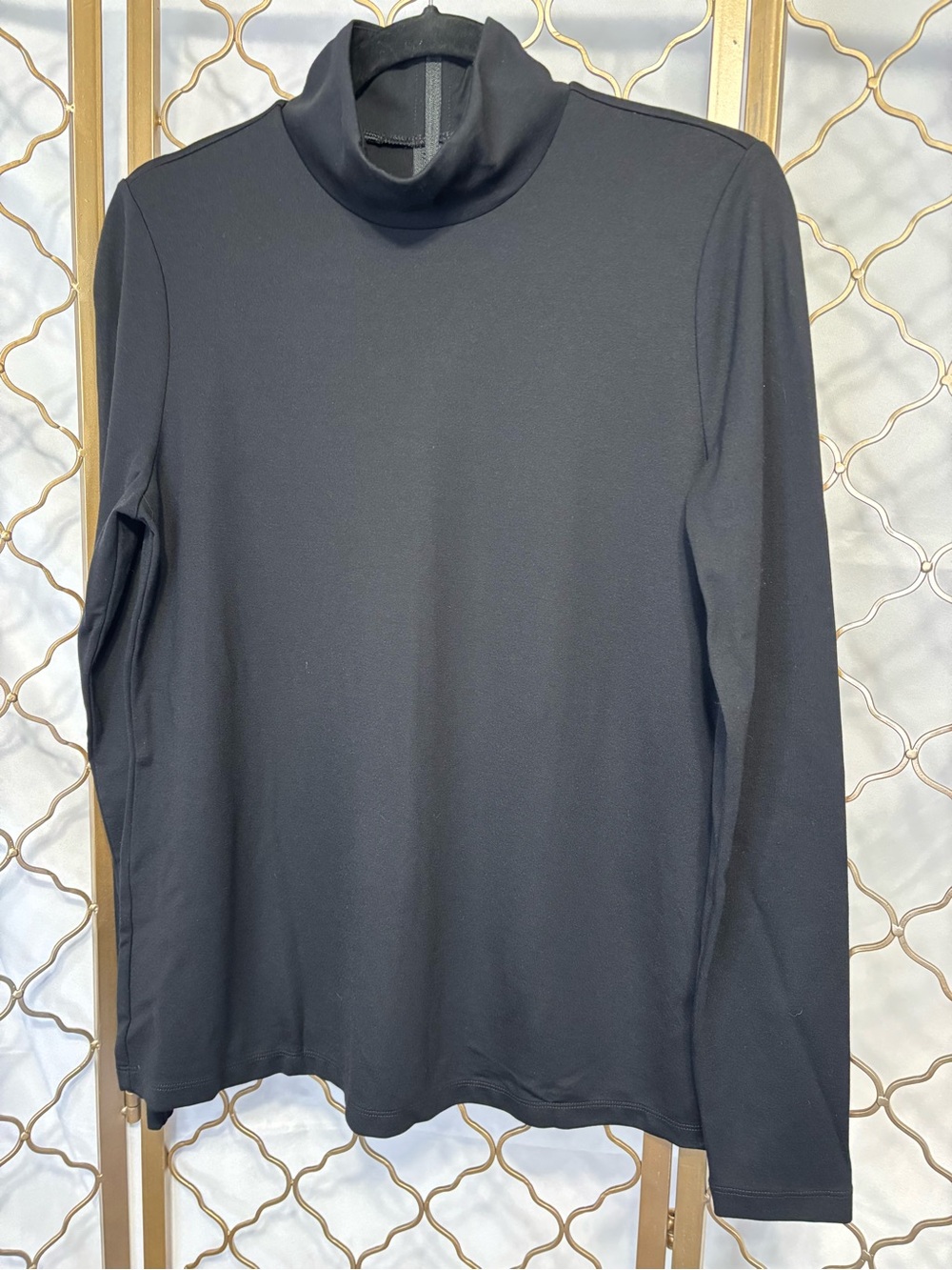 CAbi NWOT Black Women's Turtleneck Long Sleeve Top with zipper, size M